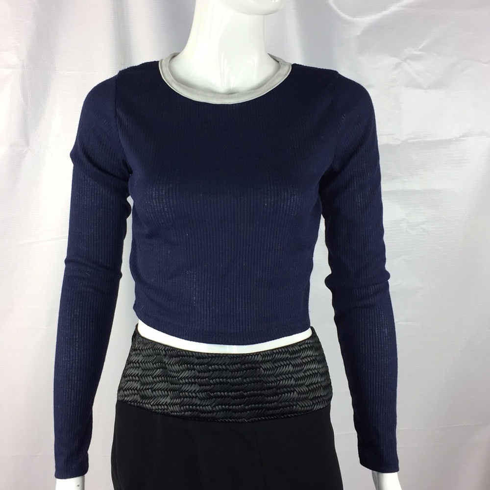 Fitted navy blue long sleeve